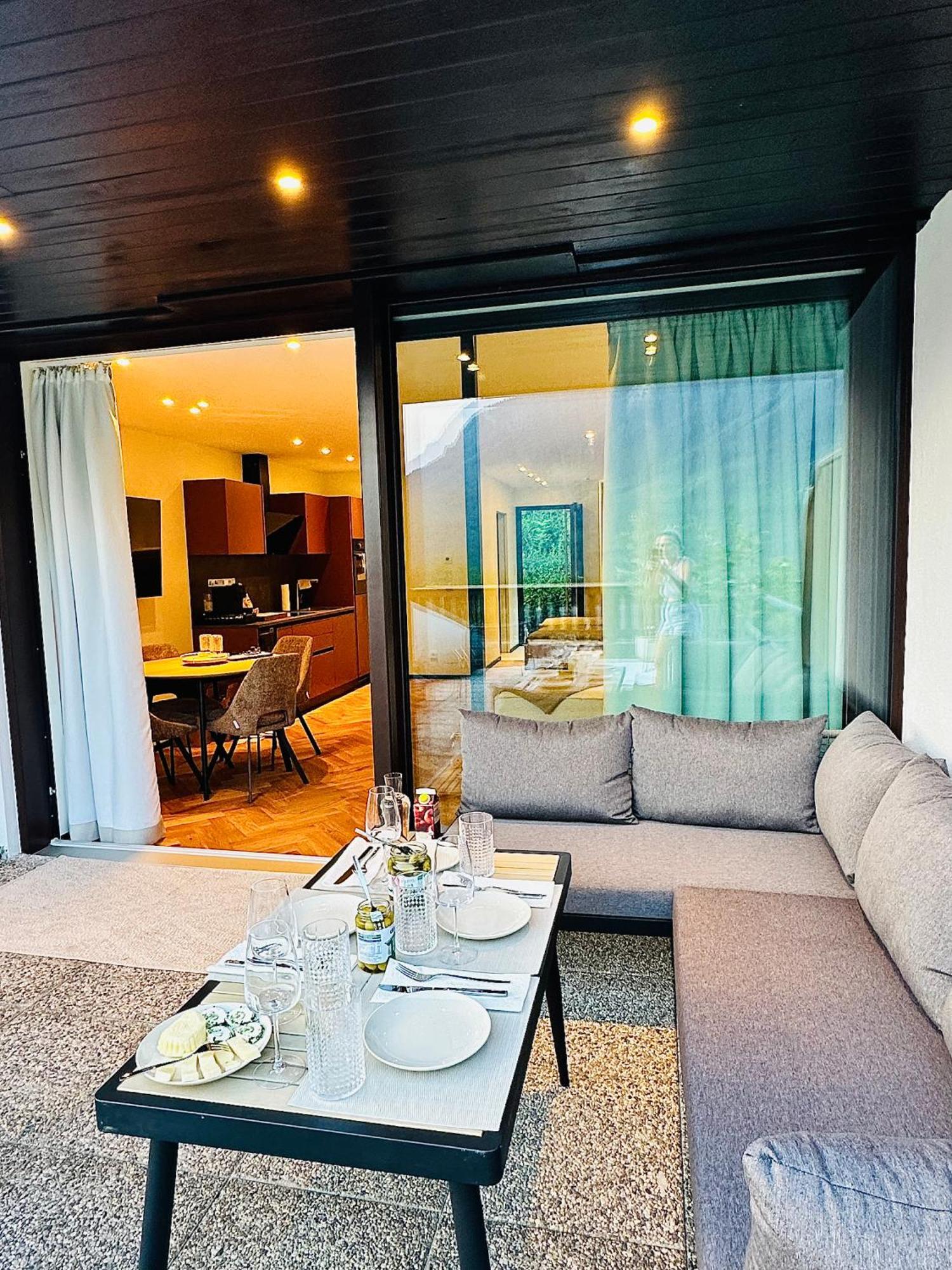 Das Alpenzeit Appartement Mit Just Private Terrasse (Adults Only) Bad Aussee Luaran gambar